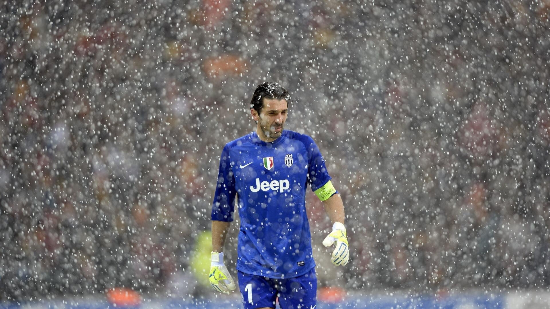 西甲神级过人：瞬间改变比赛走势，西甲loading