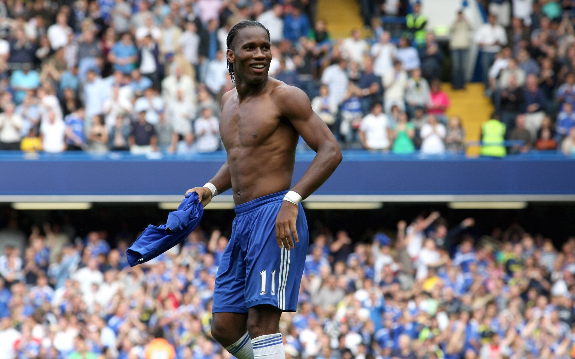 高水平防守对决中双方都未能破门比赛悬念持续至终场哨响