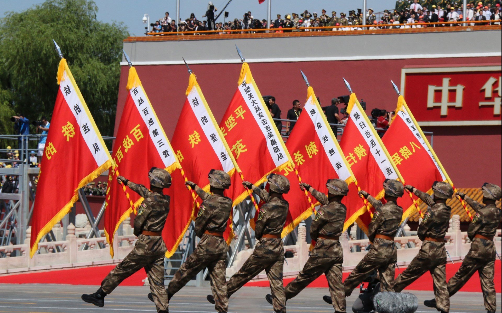 史上最“炫炸”的投篮手感:库里多场比赛三分球命中率超过70%!